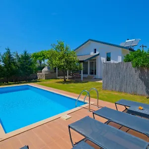 mstakil-korunakl-villa.turkeyfethiyehotels.com/