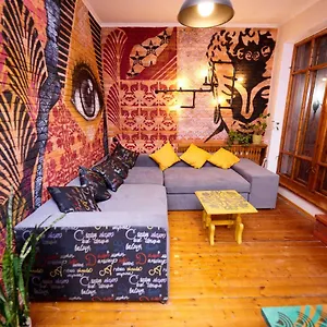 wanderlust-hostel.hotels-of-almaty.com/
